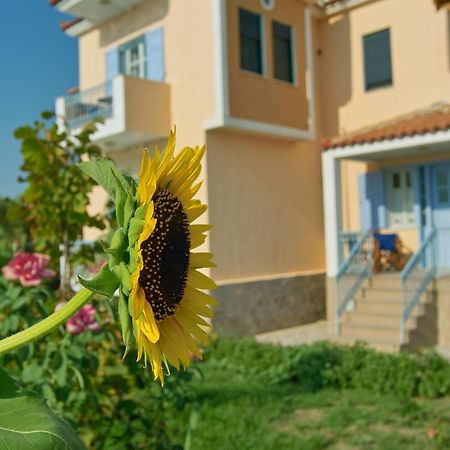Marita Villa Lisvori Exterior foto